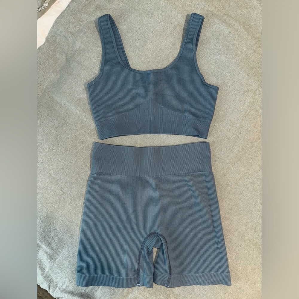 Ribbed workout set